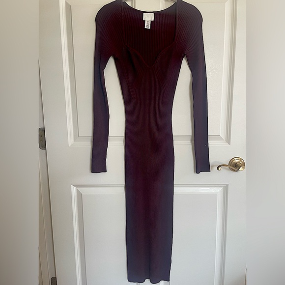 NWOT H&M RIB-KNIT SWEETHEART BURGUNDY MIDI DRESS, SIZE S - Picture 5 of 7